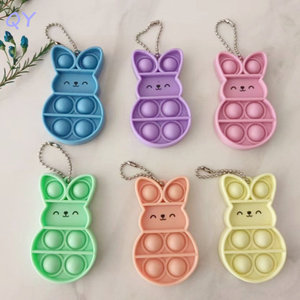 Porte-clés Lapin de Dessin Animé QY en Silicone, Jouet Anti-Stress Coloré pour Pâques, Pendentif Chaîne Accessoire - Product Image 2