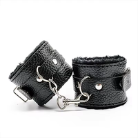 10 teile/satz Leder Bondage Kit SM Slave Passion Bett fesseln SM Handschellen Gag Peitsche Kragen Sex Play Bondage Set