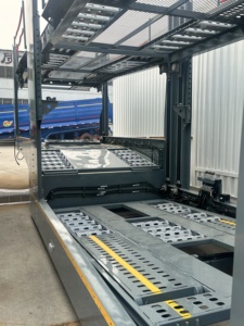 Semi-remorque porte-voitures robuste à double pont en acier, capacité de 30 tonnes, pour le <span class=keywords><strong>transport</strong></span> logistique de voitures en Chine - Product Image 5