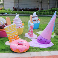 Sculpture de dessert en fibre de verre, accessoires personnalisés en forme de cornet de glace fondant, statue en résine de beignets, bonbons et gâteaux pour la décoration de vitrine de magasin
