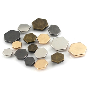 Cloxy Rivets Décoratifs Goujon pour Cuir Artisanat Vêtement Chaussures Hexagone Cap Unique Rivets Clou Goujon Rivets - Product Image 4