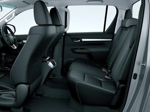 <span class=keywords><strong>Toyota</strong></span> <span class=keywords><strong>Hilux</strong></span> Revo Diesel 4x4 Pickup d'occasion 2022 |   Origine Japon, automatique, conduite à gauche, norme Euro VI, idéal pour le travail et les déplacements tout-terrain, export - Product Image 5
