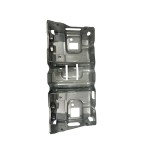 Service de fabrication sur mesure de pièces d'enclos en acier inoxydable et aluminium par estampage et pliage de tôles industrielles de précision OEM - Product Image 5