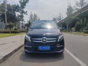 MPV de luxe d'occasion <span class=keywords><strong>2021</strong></span> V260 2.0T Turbo Édition Premium 7 places Portes électriques Propulsion arrière Exécutif En stock <span class=keywords><strong>Mercedes</strong></span>-Benz Classe V - Product Image 2