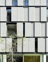 Volet vertical éco-responsable à lamelles profilées avec garantie de 5 ans SHG Origin pour la maison et le bureau