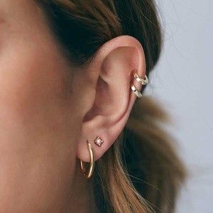 2025ต่างหูห่วง925เงินสเตอร์ลิงชุบทอง14K ต่างหูห่วงฮักกี้ขนาดเล็กขายส่งใหม่ - Product Image 4