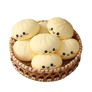Jouet à presser en forme de nourriture mignon - Emoticon de petits pains vapeur en EVA, gadget ludique et amusant pour le bureau et les pauses en classe - Product Image 1