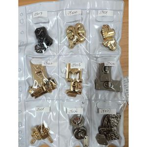 Hebilla Metálica para Bolsos, Aleación de Zinc, Base Plana, Resistente al Desgaste, para Bolsos, Primavera 2025 - Product Image 4