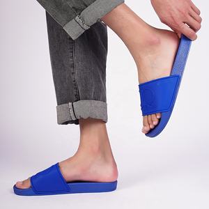 Çin'den toptan erkekler moda terlikler, özel toka slaytlar Mens, erkekler için özel şık kemer terlik düz terlik - Product Image 6