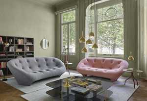 Sofá de Dos Plazas de Lujo con Respaldo Alto y Forma Orgánica Icónica, Estilo Media Luna, para Villa Contemporánea - Product Image 2