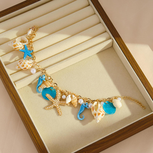 Bracelet en alliage plaqué or pour femme, design de luxe léger, pendentif étoile de mer, collection Océan d'été, bijoux de mode, vente en gros - Product Image 3