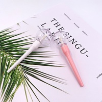 Tube de brillant à lèvres en forme de rose rouge 8 ml, personnalisable, avec capuchon en aluminium à vis, contenants en plastique PP rose, grand applicateur, impression sérigraphique cosmétique