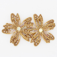 PC091 fait à la main Floral strass perlé appliques fer sur paillettes patchs pour robe chapeau chaussure sac décoration plastique matériau principal