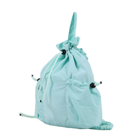 Sac à bandoulière léger en nylon avec cordon de serrage, convertible en sac à dos multi-usage, imperméable, grande capacité en polyester, vente en gros d'usine pour femmes