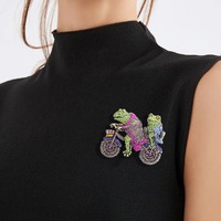 Vintage industrie lourde strass grenouille cyclisme magnifiques broches broches pour femmes hommes rétro palais unisexe classique cristal Badges