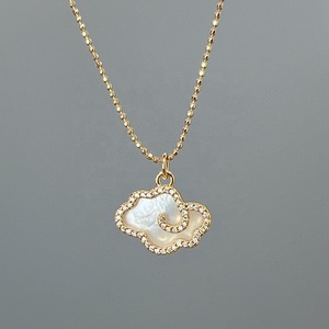 Wholesale Fashion Necklace Natural Sea Shell Crystal Zircon <strong>Cloud</strong> Four Leaf Clover Flower Pendant <strong>Neck</strong> for Women - Product Image 3