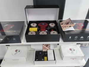 Elektrisches tragbares Smart-Vakuum-Schröpfgerät mit Wärmefunktion und Rotlichttherapie – Massagegerät für den Körper - Product Image 6