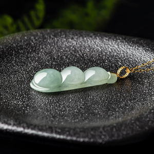Natural genuine A-grade jadeite <b>emerald</b> green soybean green bean <b>pendant</b> made of 18K gold set with ice-grade jade <b>pendant</b> - Product Image 5