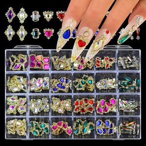 Nuevo Set de 24 Adornos de Uñas con Diamantes de Imitación, Aleación Metálica, Letras 3D de Mariposa y Corazón - Product Image 1