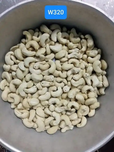 เม็ดมะม่วงหิมพานต์เม็ดมะม่วงหิมพานต์ W320เม็ดมะม่วงหิมพานต์