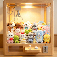 Assortiment varié de jouets en peluche pour machines à griffes, animaux en peluche doux, mini-poupées pour enfants, vente en gros