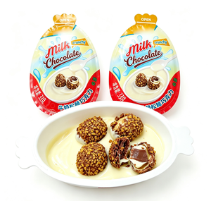 Vente en gros de chocolats <span class=keywords><strong>halal</strong></span> aux œufs, au lait et aux gaufrettes croustillantes, emballage personnalisé, boules de chocolat croustillantes, bonbons pour enfants - Product Image 2