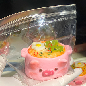 Juguete Blandito de Cerdo Kawaii en Forma de Tazón de Fideos, Juguete Antiestrés Sensorial para Niños y Adultos - Product Image 6