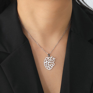 Collar de Moda Color Dorado con la Leyenda 'Recuerda Jerusalén', Oración Judía, Verso Bíblico Hebreo, Colgante de Cruz de Acero Inoxidable - Product Image 3