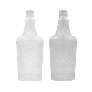 hot sale high quality 500 ml 750 ml Spirit Gin glass liquor bottle with cork with high performance