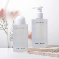 Flacon de shampoing plat doux au toucher mat 300ml 450ml 500ml Distributeur de shampoing réutilisable blanc givré pour bébé