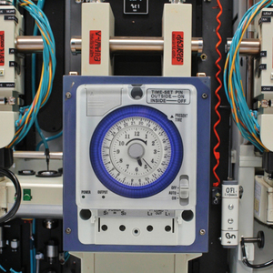 RoHS compliant 100V-240V 15A Din Rail TB-388 lập trình hàng ngày hẹn giờ cơ khí 20A Max. Current thời gian chuyển đổi thời gian Thiết bị chuyển mạch - Product Image 2