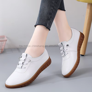 Autumn New Style <b>Shoes</b> <b>for</b> <b>Elderly</b> People With Non-Slip Tendon Soles Winter Fleece-Lined Warm <b>Shoes</b> <b>for</b> Mothers - Product Image 2