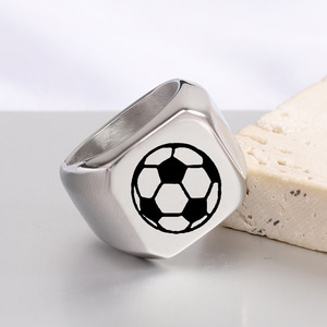 Bague de football tendance 18MM carrée gravée au laser, bijou unisexe, cadeau - Product Image 1