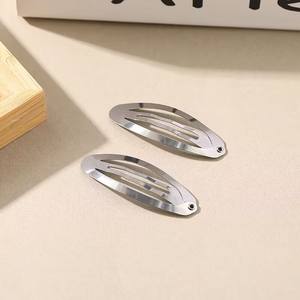 Vente en gros élégante <span class=keywords><strong>pince</strong></span> à <span class=keywords><strong>cheveux</strong></span> mousqueton en acier inoxydable goutte d'eau larme ovale forme rectangulaire <span class=keywords><strong>pince</strong></span> BB mode métal blanc mousqueton uni - Product Image 3