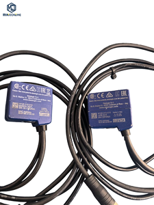 Controlador PLC, Sensor de Código de Barras, Nuevo y Original, M120 210-010 - Product Image 1