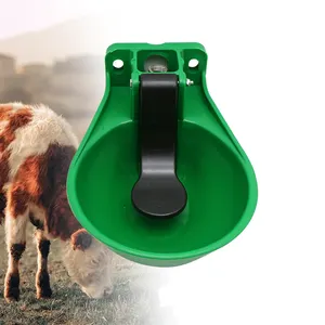 Attrezzature per il bestiame in plastica automatica cavallo di mucca pecore acqua potabile ciotola mangiatoia bovini bevitori