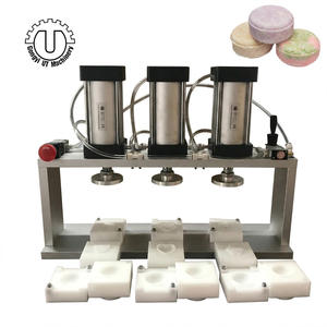 Machine pneumatique pour bombes de bain - Utilisation facile, haute capacité 200 pièces/heure, presse automatique pour bombes de bain, shampoings et savons en barre, usage domestique et spa - Product Image 1