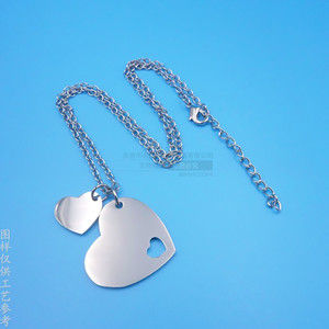 Collier en alliage de zinc en forme de double cœur, pendentif vierge couleur nickel brillant, idéal pour un cadeau ou un usage décontracté - Product Image 1