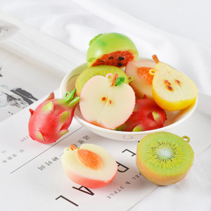 Llaveros de PVC con forma de frutas simuladas, adornos para mochilas, accesorios creativos hechos a mano (manzanas, melocotones, fruta del dragón) - Product Image 2