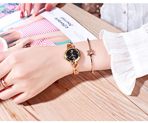 Nuevo Reloj de Cuarzo para Mujer a la Moda, Reloj de Mujer con Esfera Pequeña, Reloj de Mujer con Diamantes Exquisitos - Product Image 3