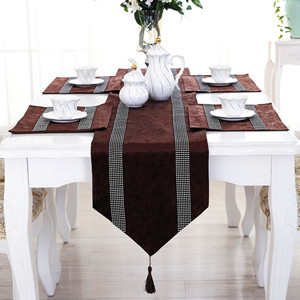 <span class=keywords><strong>Chemin</strong></span> <span class=keywords><strong>de</strong></span> <span class=keywords><strong>table</strong></span> en velours <span class=keywords><strong>de</strong></span> luxe avec strass, broderie, diamants, bleu, pour décoration <span class=keywords><strong>de</strong></span> fête <span class=keywords><strong>de</strong></span> mariage - Product Image 5