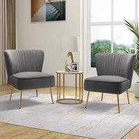 Fauteuil d'appoint moderne rembourré en velours blanc avec pieds en métal doré pour salon