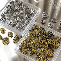 30 pièces/boîte Breloques et strass pour ongles en alliage, Or et Argent Vintage, Halloween, motifs Crâne creux, Citrouille, Toile d'araignée, Squelette, style Punk Gothique