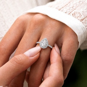 Bague d'éternité Dylam Fine Top Jewelry en argent 925 plaqué rhodium avec pierre en moissanite D VVS1, bague de mariage pour femme, bague de promesse - Product Image 2