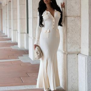 Nouvelle Robe Longue Femme 2026 Style Sirène en Maille Côtelée Ivoire avec Col Revers, Boutons sur le Devant, Finitions de Poches Métalliques et Manches Longues - Product Image 1