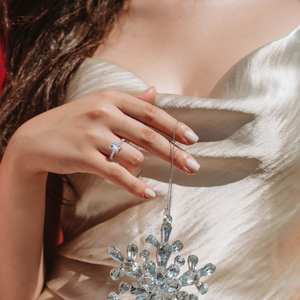 Handmade của phụ nữ 925 Sterling Bạc rạng rỡ cắt Zircon engagement Ring với micro-pave Side Stones - Product Image 2