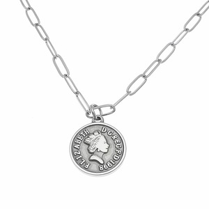Collier pendentif en acier inoxydable avec pièce de monnaie ronde portant le portrait d'Elizabeth II, bijoux de mode - Product Image 5