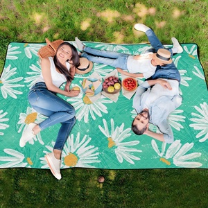 Chinese Online Market Custom Logo Wholesale Large Vintage Waterproof Portable <b>Picnic</b> <b>Blankets</b> Washable Foldable Hand Bags - Product Image 6