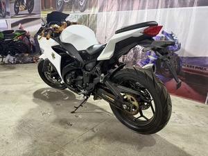 Moto Sportiva YAMAHA YZF <span class=keywords><strong>R6</strong></span> di Seconda Mano, 400cc, Motocicletta da Corsa con Velocità Massima >80km/h - Product Image 5