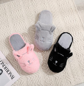 Chaussons plats pour femmes les plus populaires avec semelle en TPR, doublure en peluche, chaussons en fourrure pour femmes de la meilleure qualité - Product Image 4
